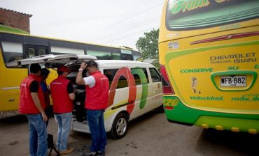 AMB intensifica controles de emisión de gases contaminantes en buses del servicio público urbano