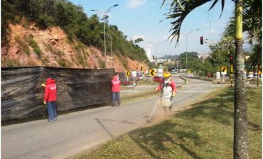 AMB recupera más de 10 kilómetros de zonas verdes pertenecientes al separador de la autopista entre Floridablanca y Piedecuesta